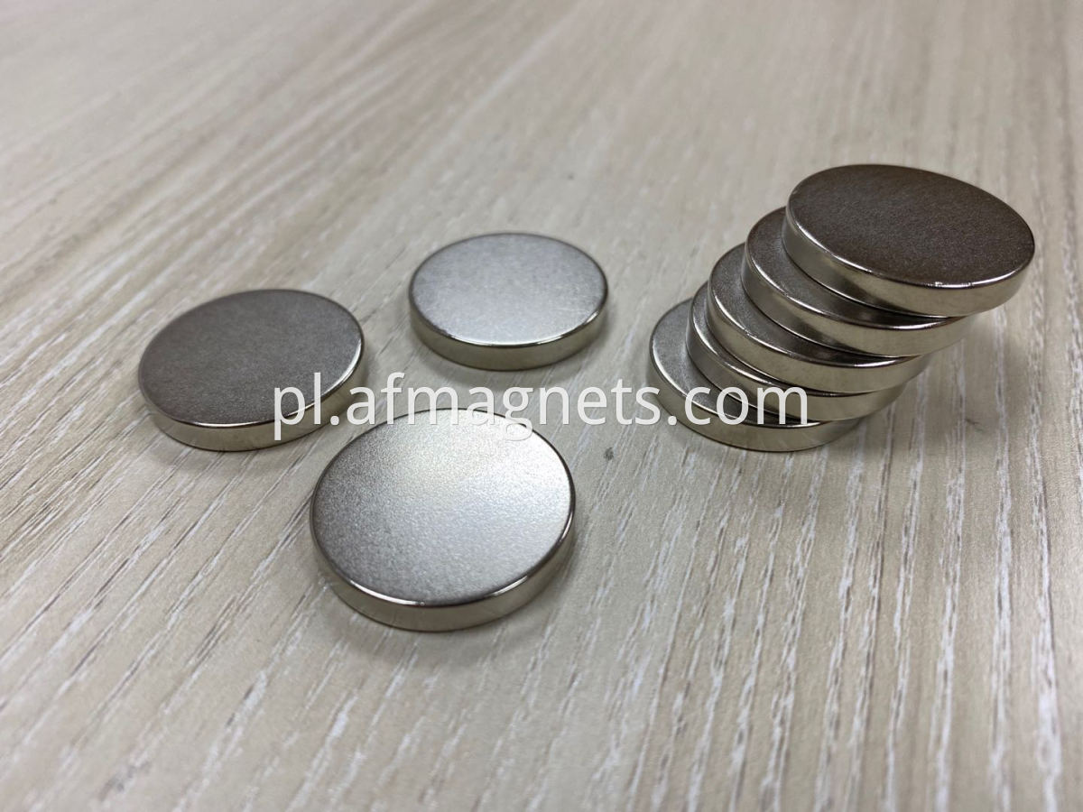 Thin Neodymium Disc Magnets